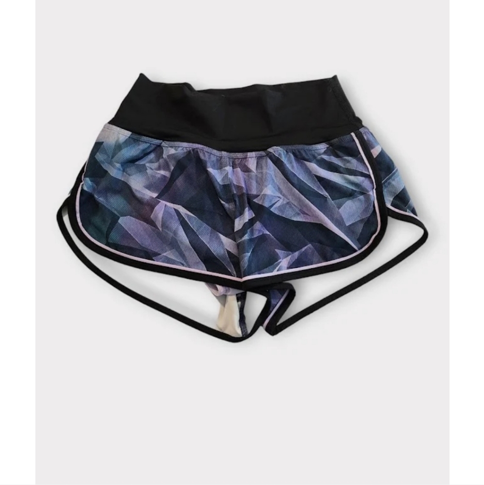 Size 6 - Lululemon Drop It Low Short